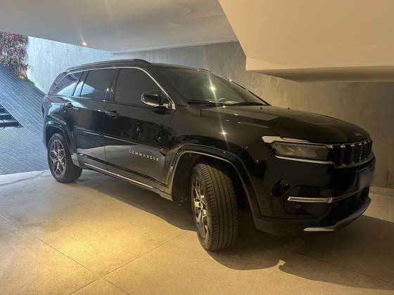 JEEP COMMANDER 1.3 T270 TURBO FLEX OVERLAND AT6 JEEP COMMANDER 1.3 T270 TURBO FLEX OVERLAND AT6